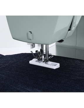Máquina de coser Singer Facilita Pro 4411